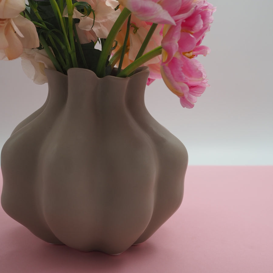 Violet Vase Beige Small