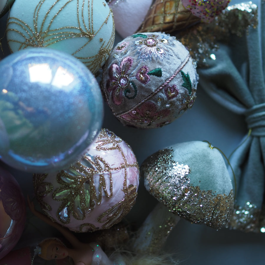 Julekule - Velvet mushroom ornament green with gold glitter 12cm